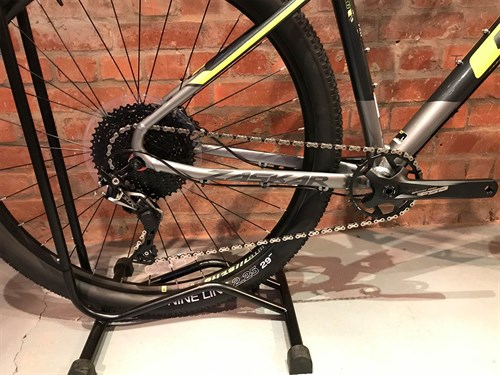 2018 GT Zaskar Comp Shimano 1by drivetrain.jpg